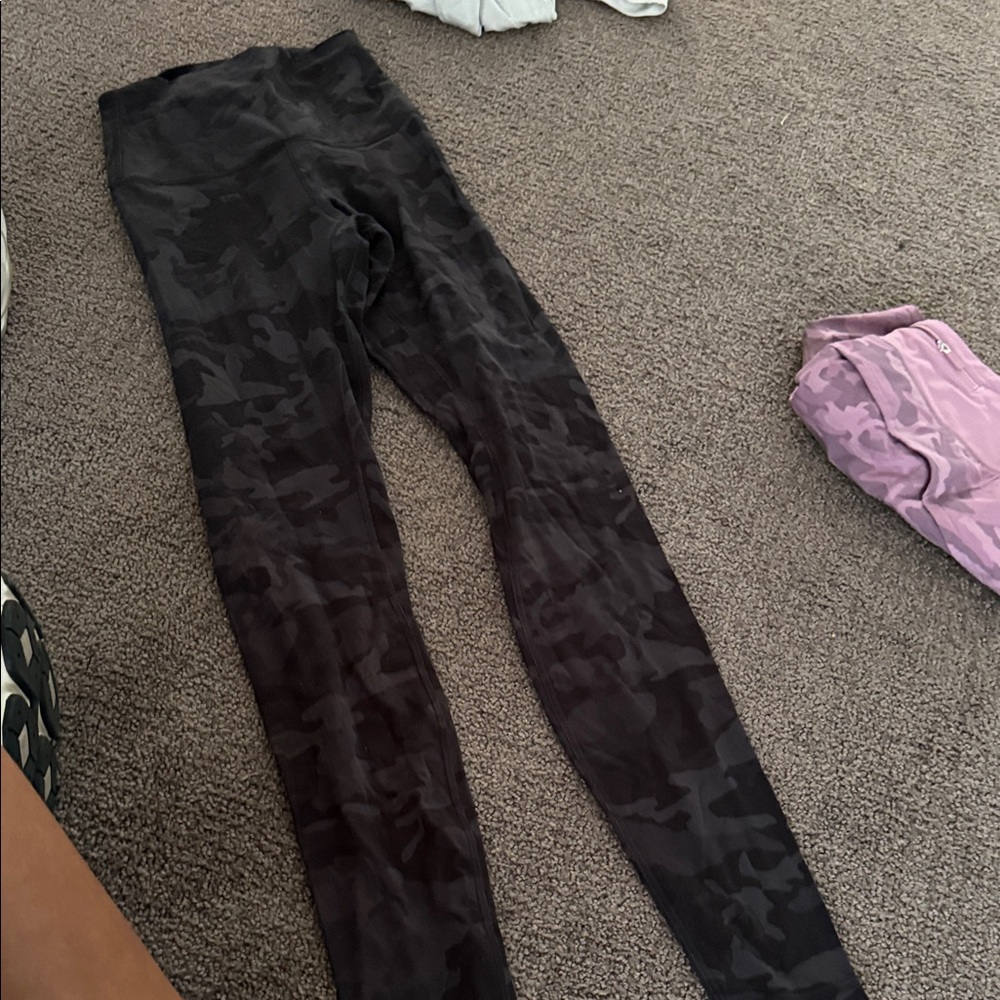 Lululemon Athletica Dark Camouflage align Leggings